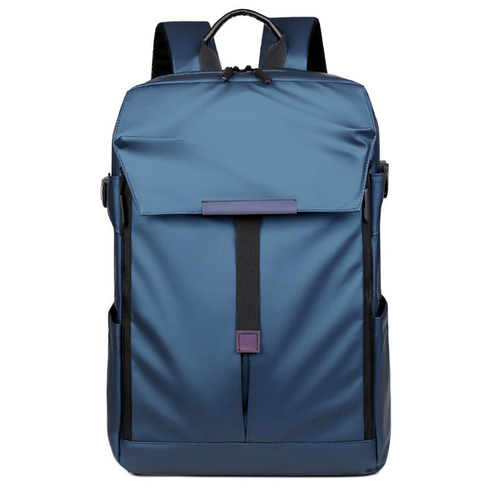 Backpack with Water-Repellent Properties From Bowlift