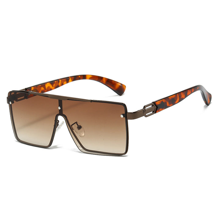 Women Fashionable Oversized Sunglasses in Exclusive Tortoiseshell Design Bowlift