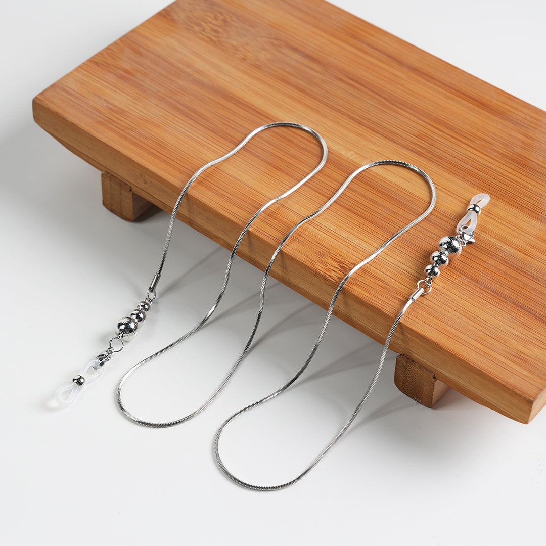 Sleek Metal Eyewear Chain Bowlift