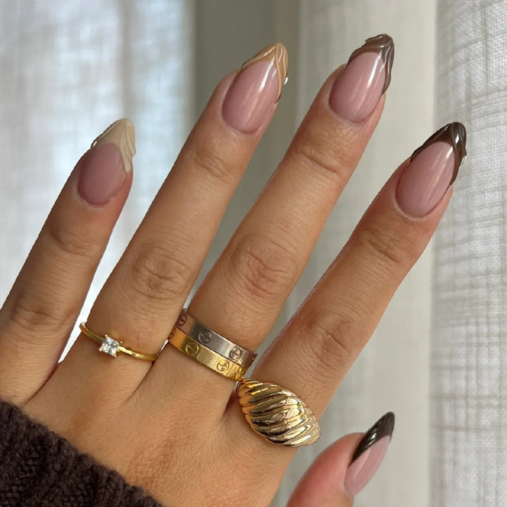 Creative nail tips in elegant design Bowlift