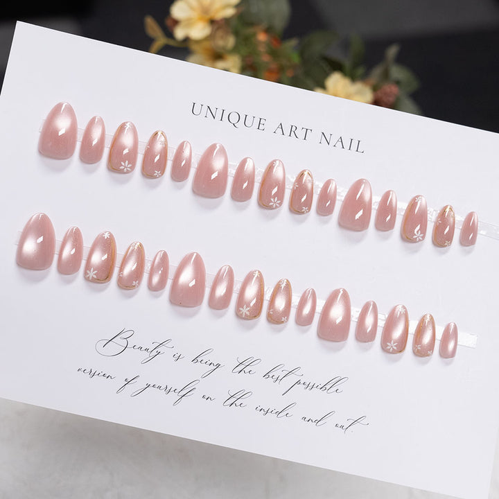 Elegant Floral Accent Press-On Nails