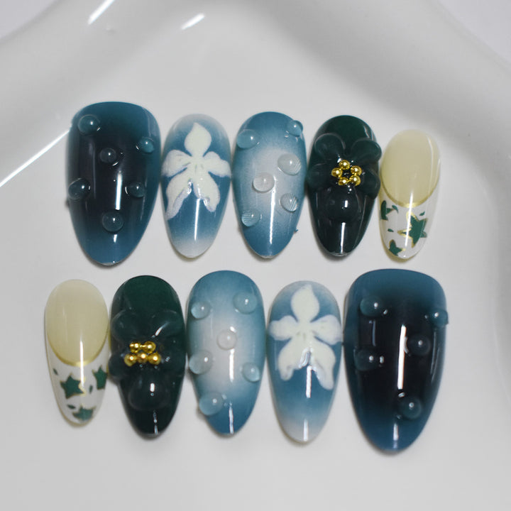 Decorative Press-On Nail Art with Floral Elements Bowlift