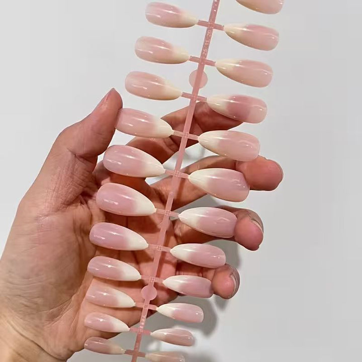 French Tip Acrylic Nail Set Bowlift