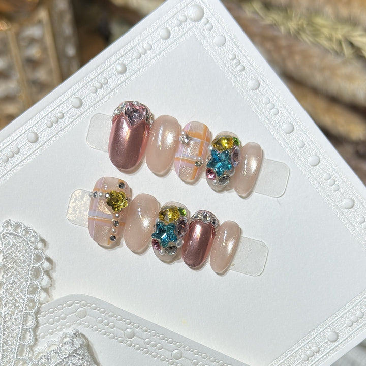 Artistic Themed Nail Art Set Bowlift