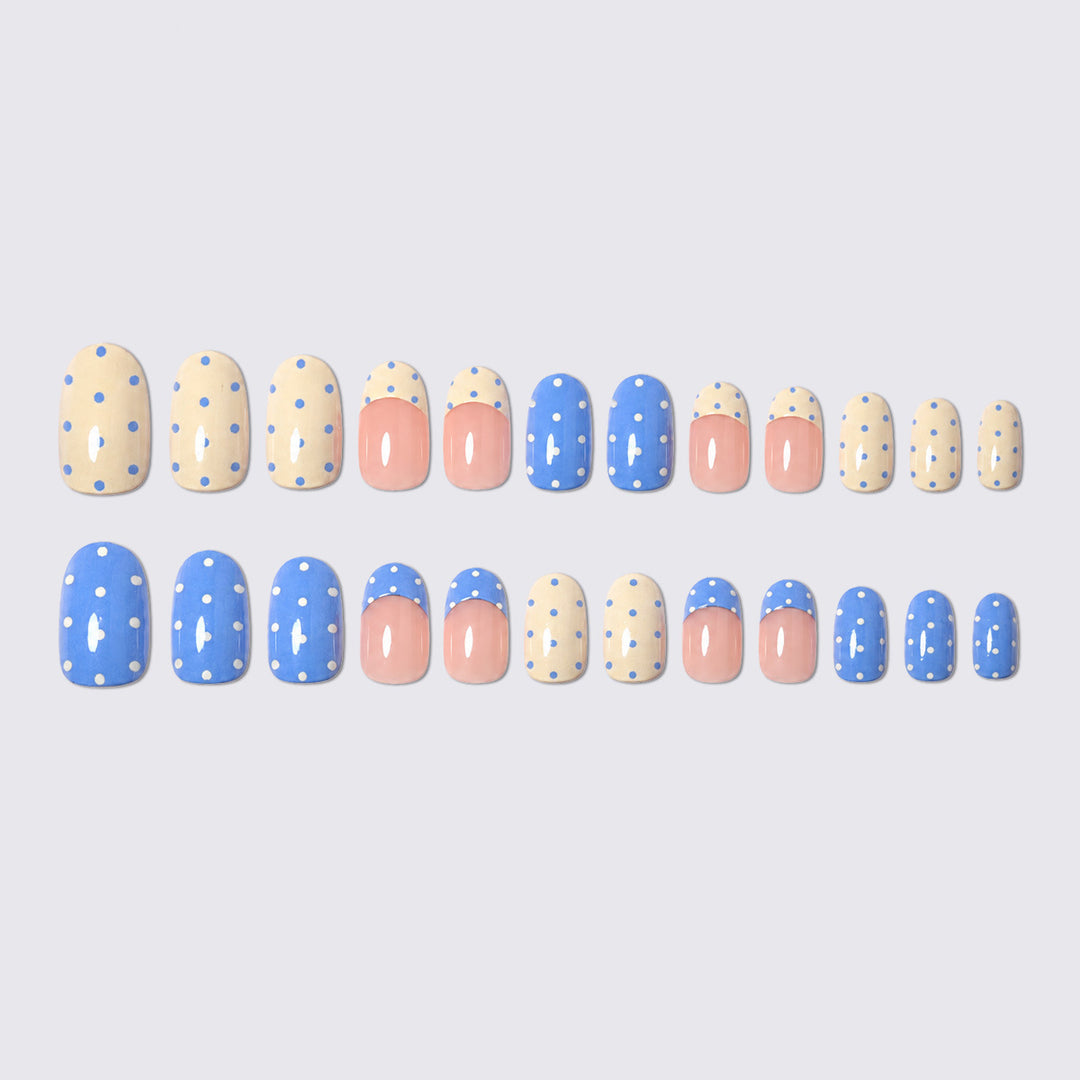 Stylish Art Nail Set with Polka Dots Design Bowlift