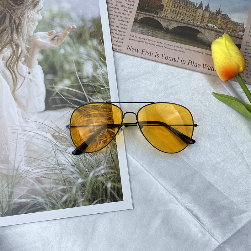 Vintage-Inspired Aviator Sunglasses Bowlift