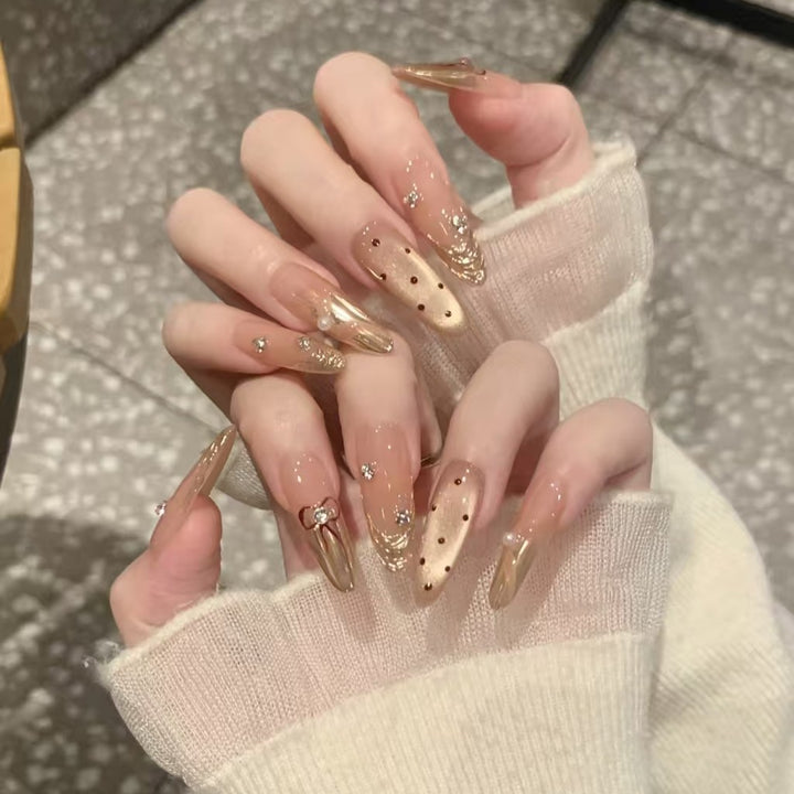 Artistic Floral-Embellished Press-On Nail Art Bowlift