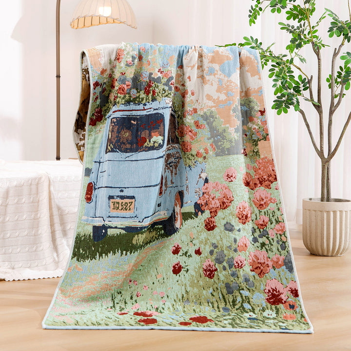 Unisex cuddly blanket with cute bear motif Bowlift
