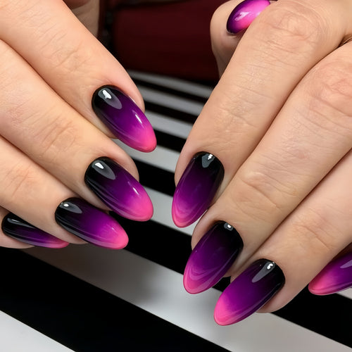 Artificial nails with modern ombre effect Bowlift