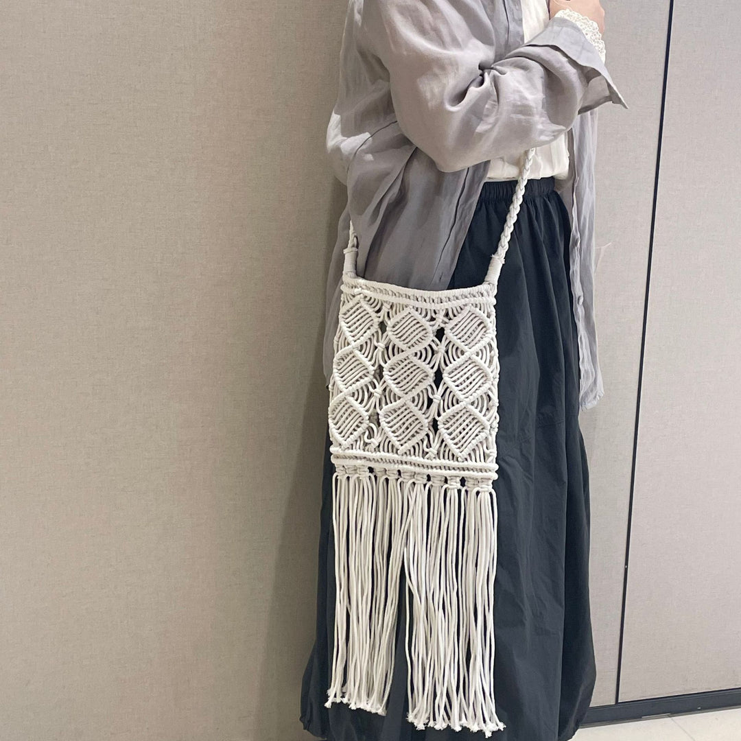 Hand-knotted macrame shoulder bag Bowlift