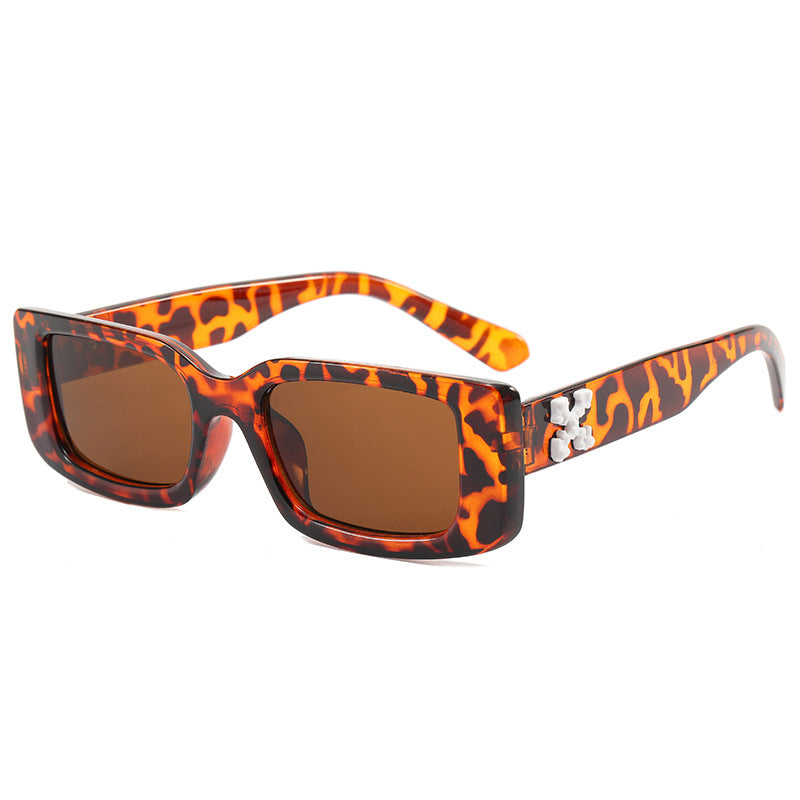 Women's Fashion Sunglasses with Distinctive Design Bowlift
