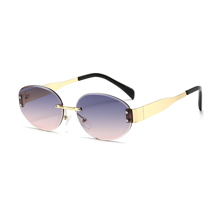 Retro-Inspired Oval Frame Sunglasses