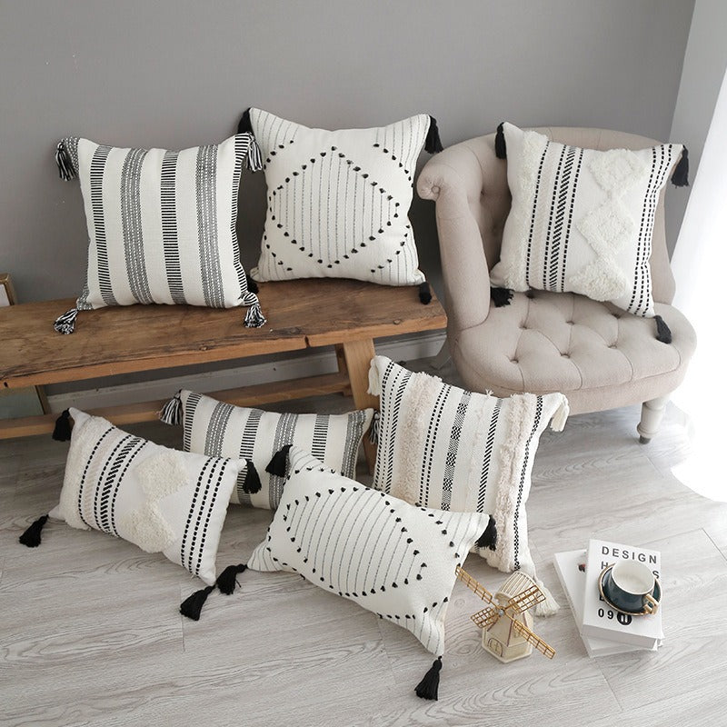 Women's Decorative Pillowcase with Textured Design Bowlift