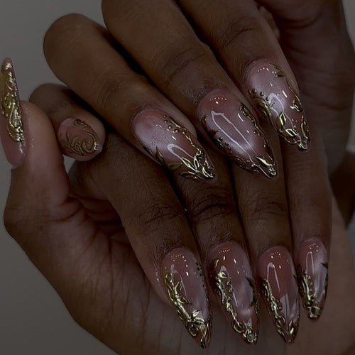 Exquisite artificial nails with golden decorations Bowlift