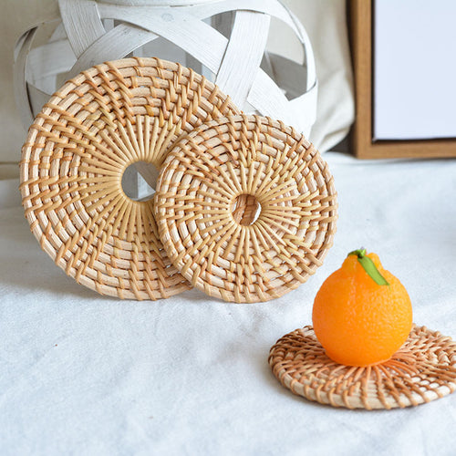 Women's oval and decorative coaster Bowlift