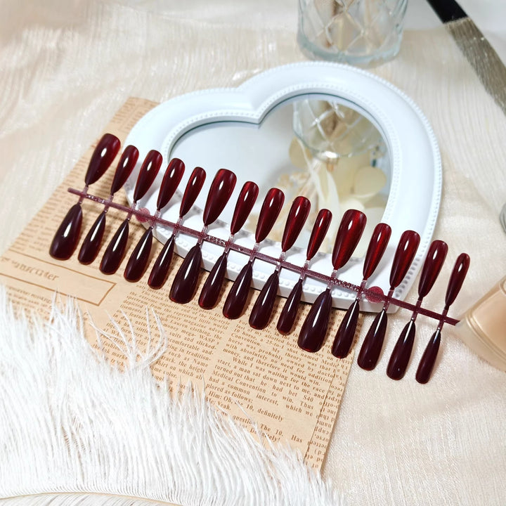 Elegant artificial nails in modern almond shape design Bowlift