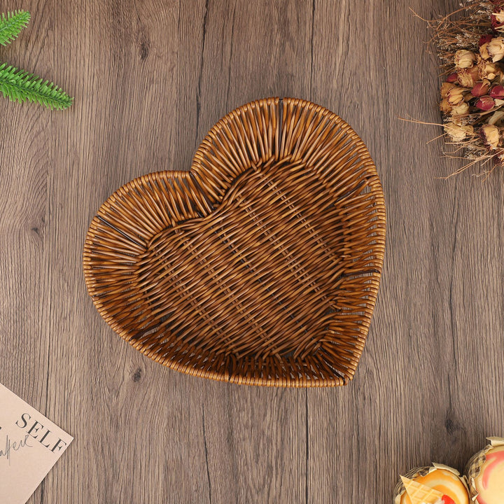 Decorative Heart-Shaped Bowl Bowlift