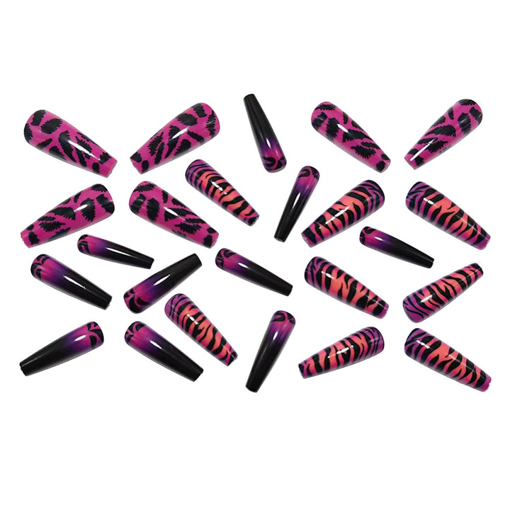 Long Artificial Nails in Trendy Tiger Pattern Bowlift