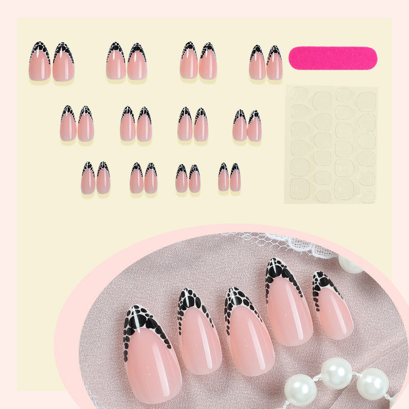 Creative Nail Art Set with Elegant Tip Accents Bowlift