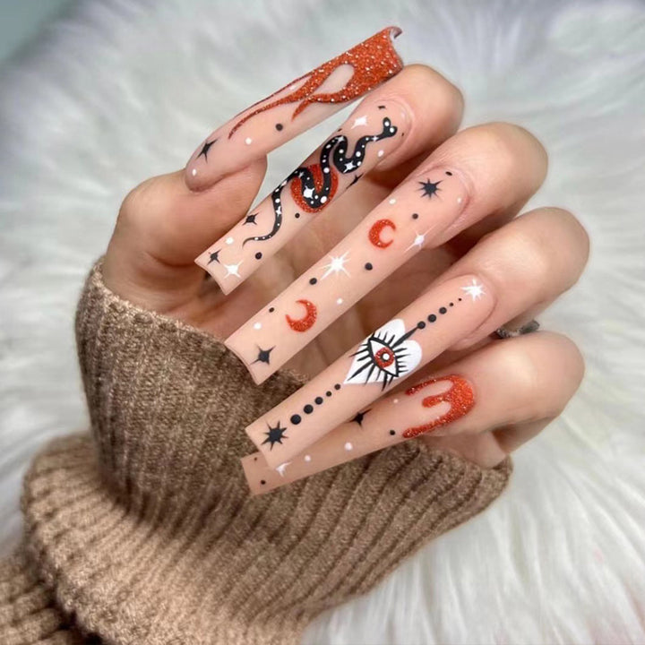 Nail art with heart and lip designs Bowlift