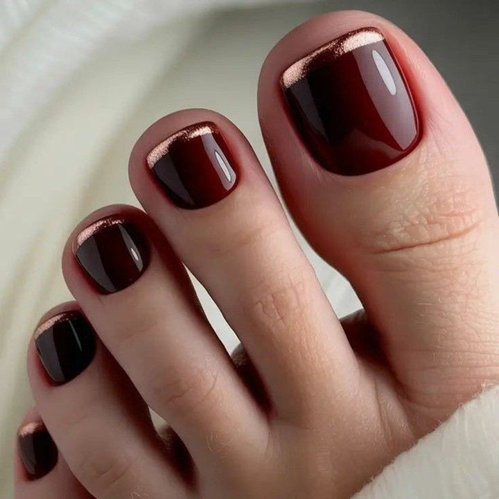 Elegant toenail art Bowlift