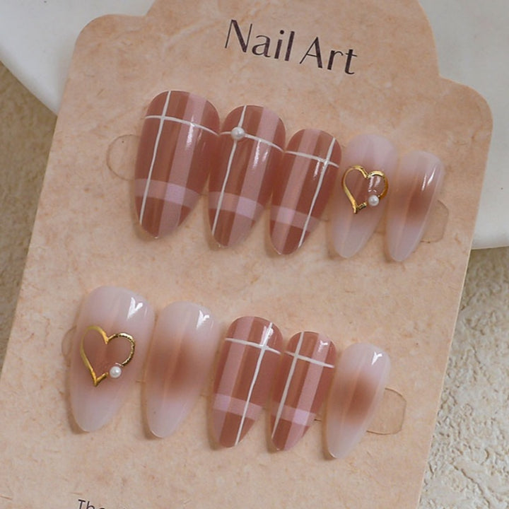 Artistic Floral and Star-Embellished Press-On Nail Set Bowlift