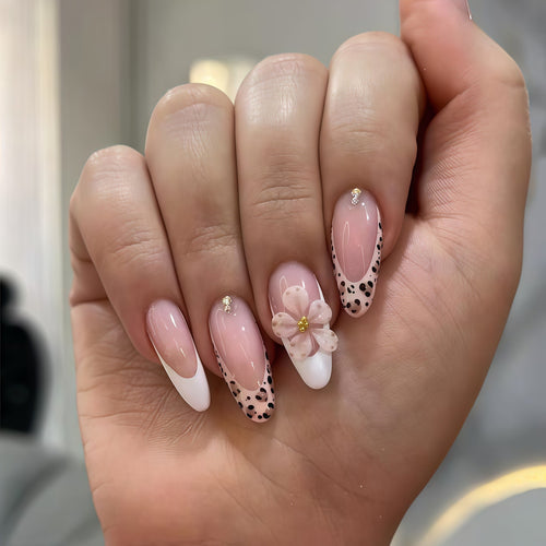 Elegant Floral Accented Press-On Nail Set Bowlift
