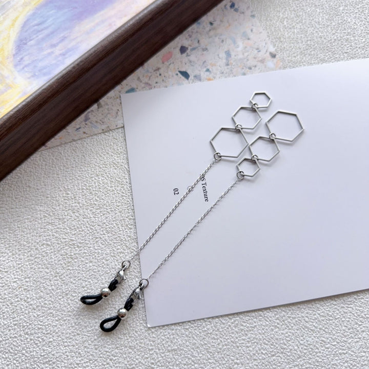 Geometric Pendant Necklace Bowlift