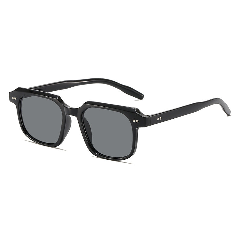 Sunglasses Bowlift