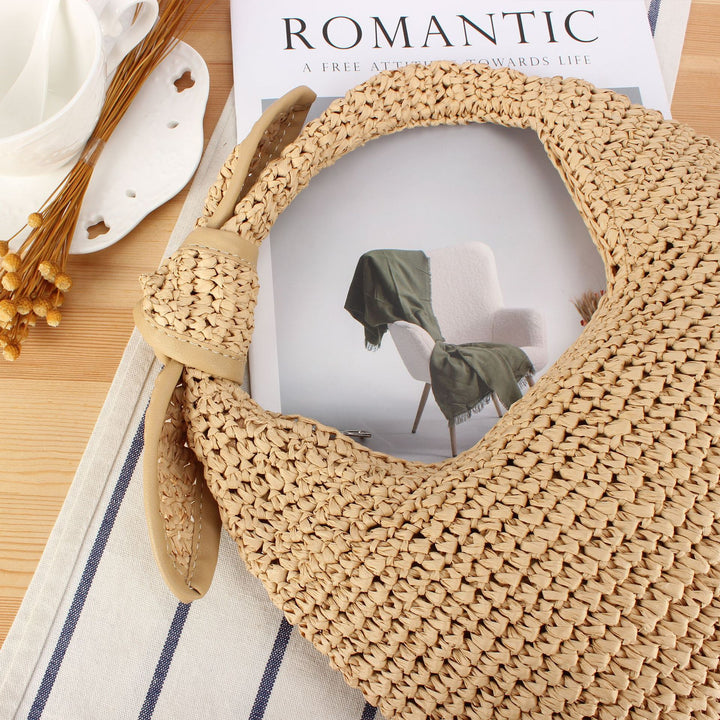 Handmade fashionable shoulder bag made of woven natural material Bowlift