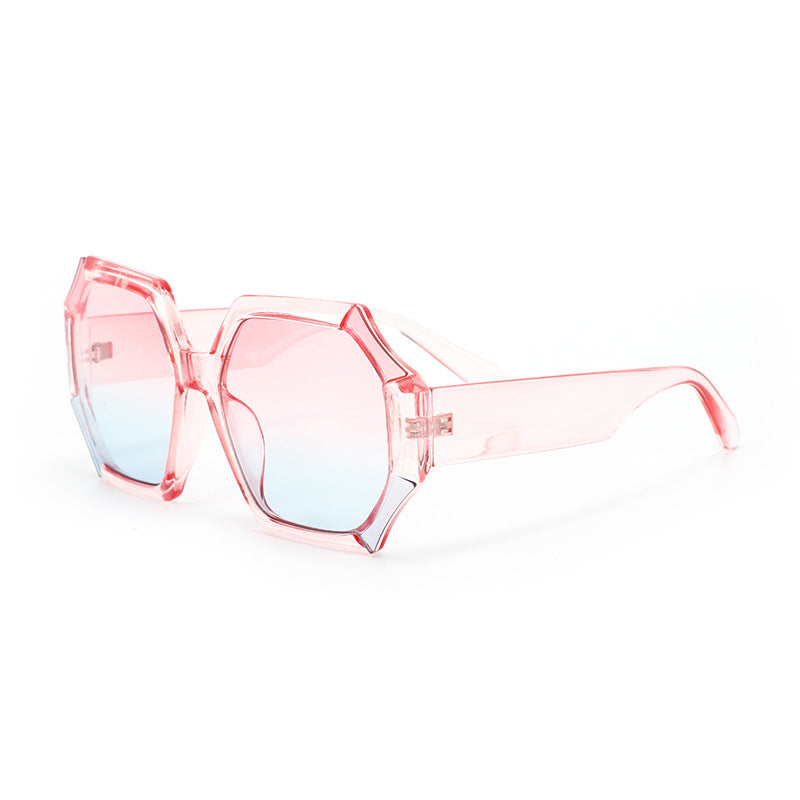 Ladies fashionable sunglasses with faceted frame Bowlift