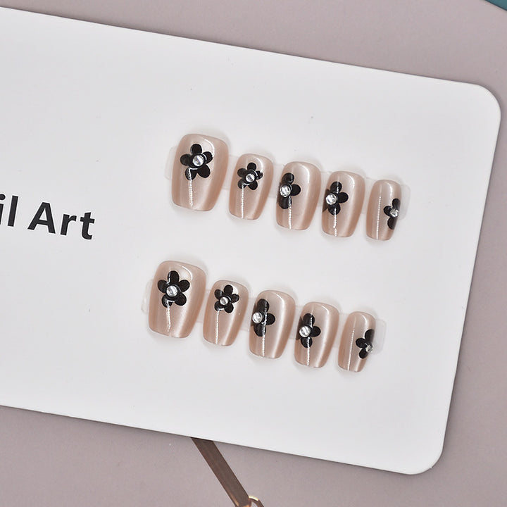 Glamorous Heart-Themed Press-On Nail Set Bowlift