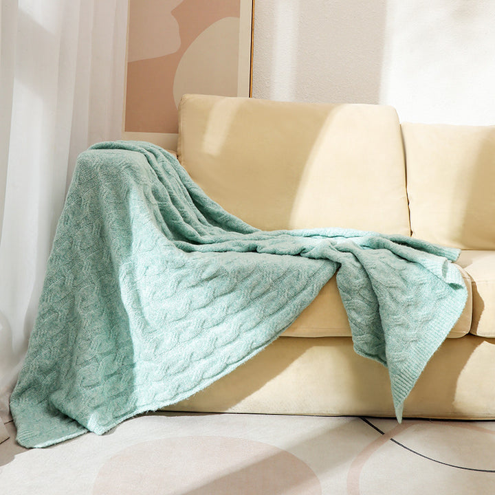 Luxurious cable knit throw blanket Bowlift