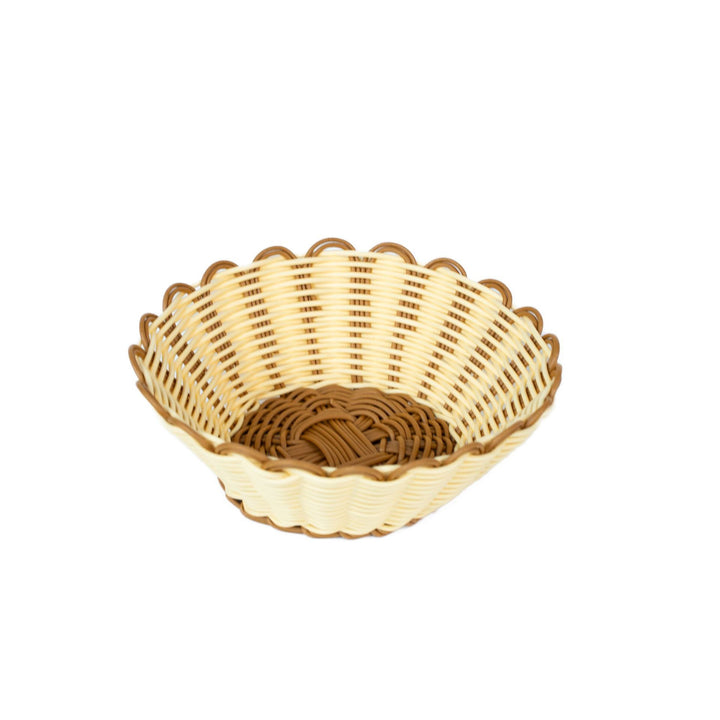 Women's Aesthetic Fruit Bowl with Scalloped Design Bowlift