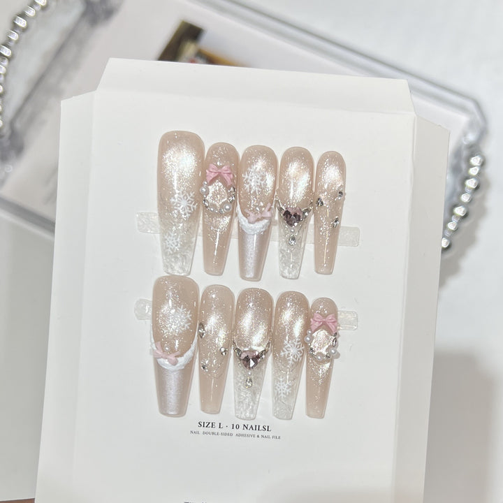 Snowflake-Inspired Glitter Press-On Nail Set Bowlift