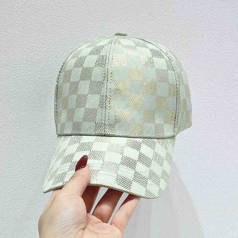 Women's Stylish Checkered Pattern Baseball Cap Bowlift