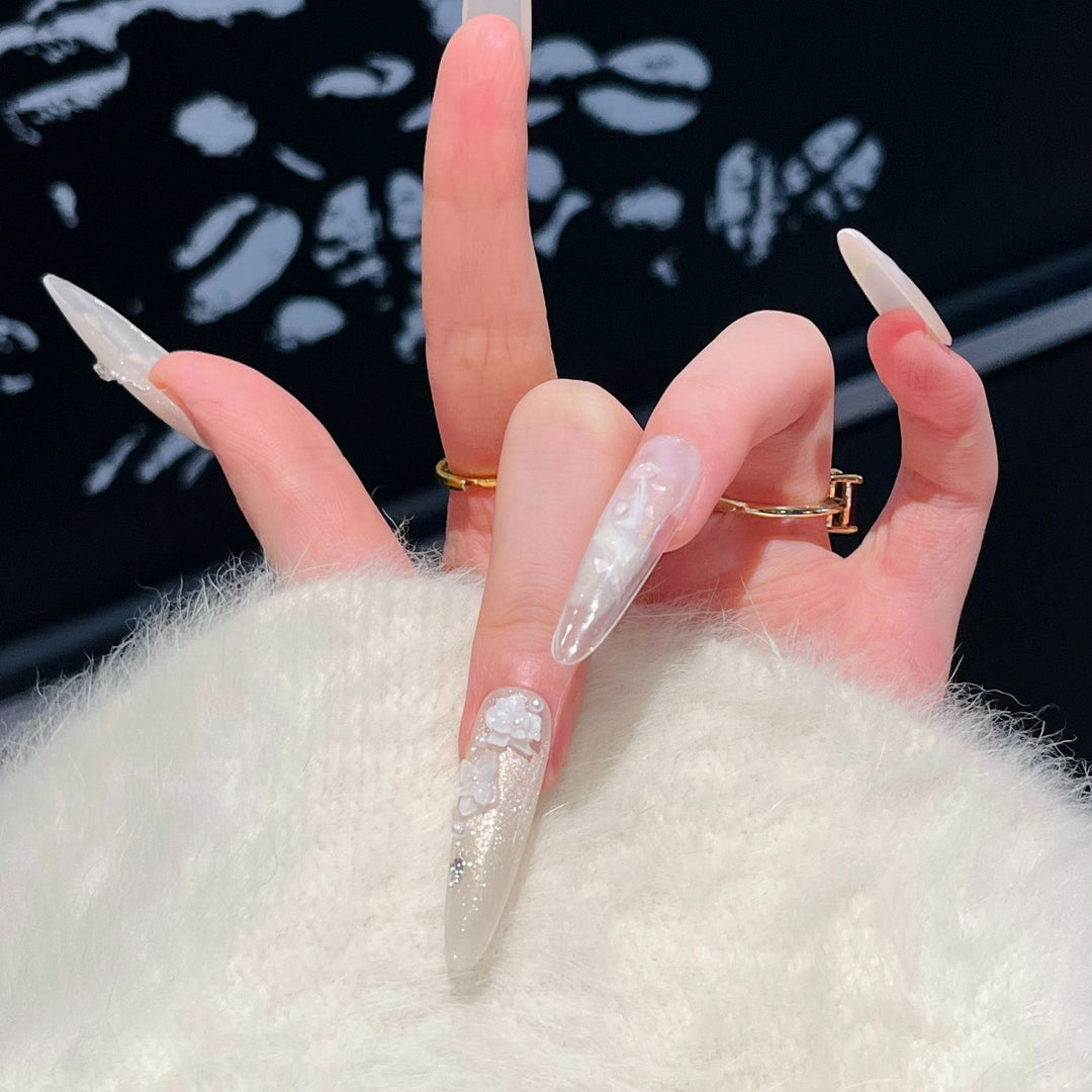 Artistic Long Press-On Nail Set with Elegant Floral Design Bowlift