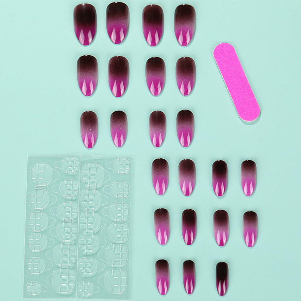 Artificial nails with modern ombre effect Bowlift