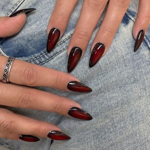 Artful stiletto nails with ombre effect Bowlift