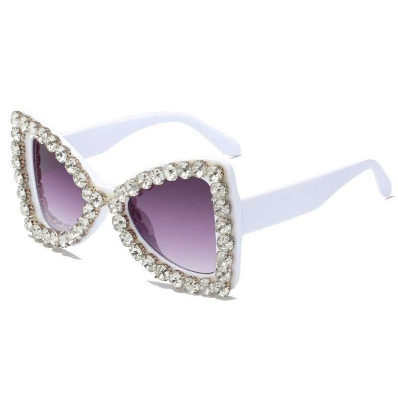 Ladies Glamorous Sunglasses with Crystal Decoration Bowlift