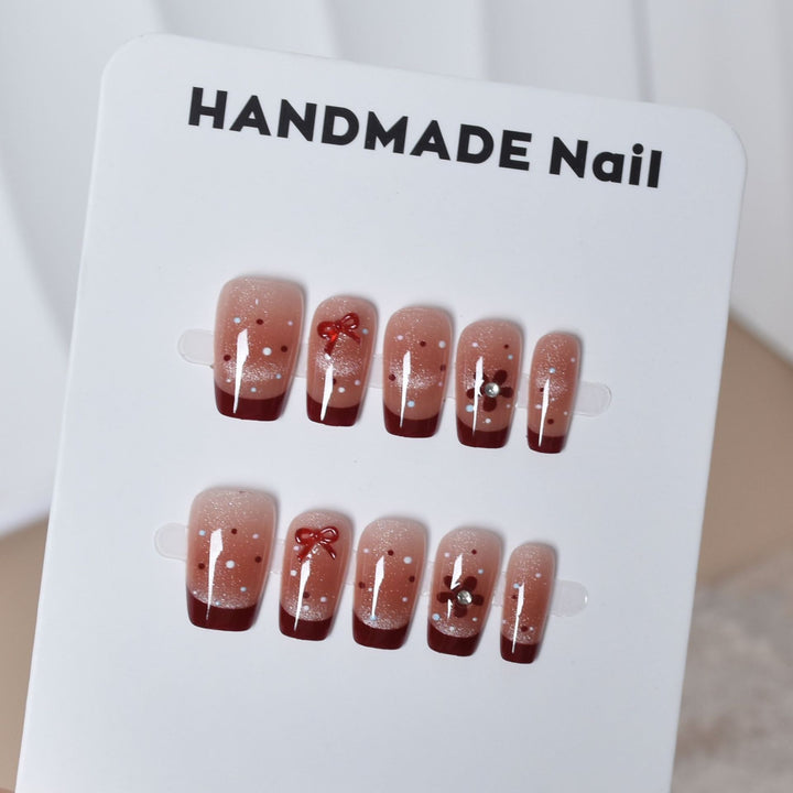 Artistic French Tip Decorative Press-On Nails Bowlift