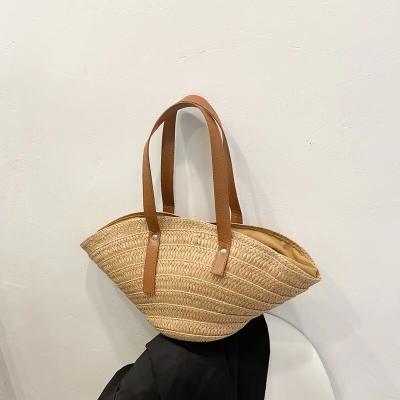 Flexible and Stylish Basket Bag Bowlift