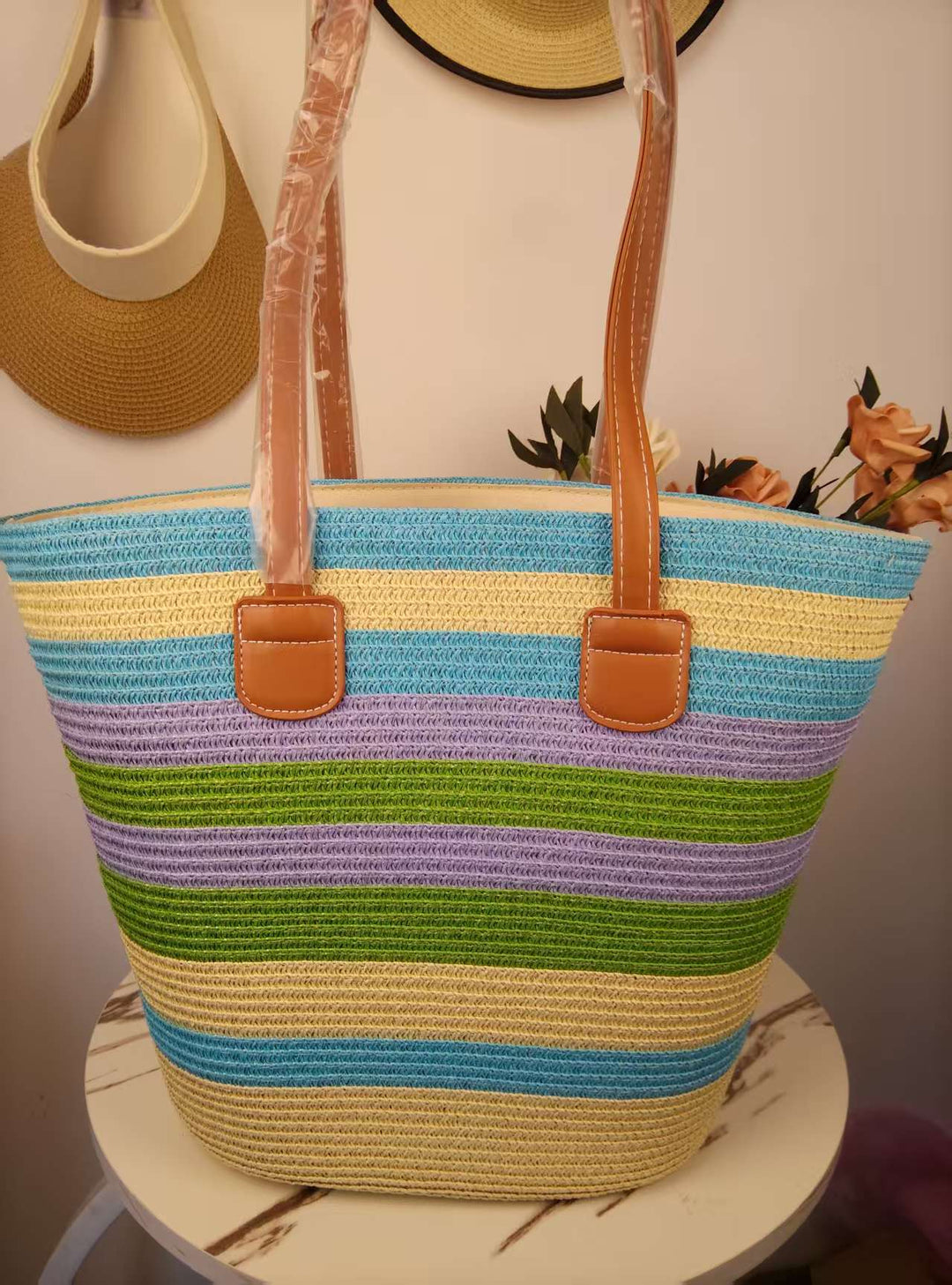 Summer straw hats Bowlift