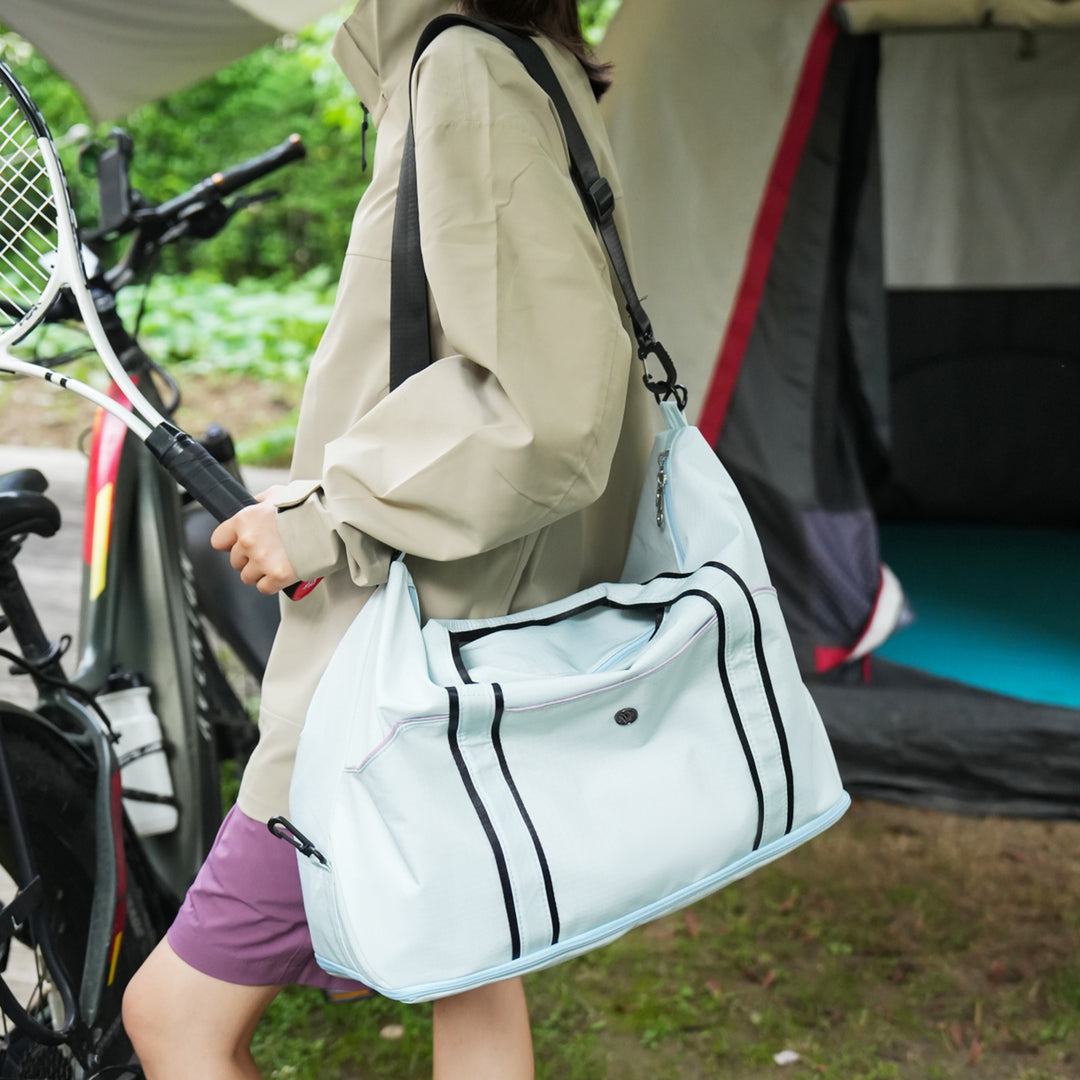 Compact Utility Sports Duffel Bowlift