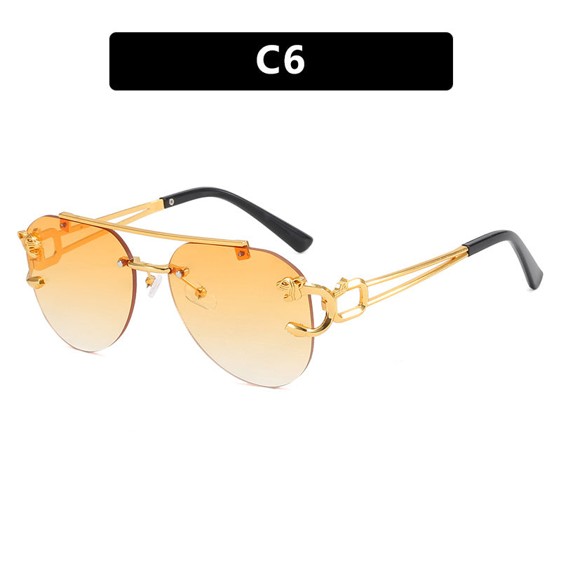 Women's unusual round sunglasses with decorative details Bowlift