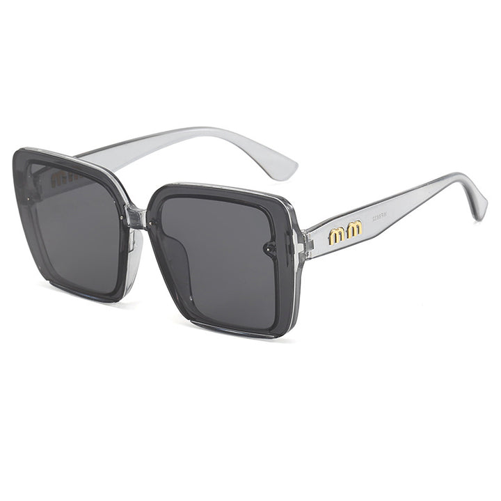 Women fashionable square sunglasses with comfortable design Bowlift