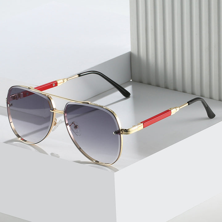 Fashion-Forward Oversized Aviator Sunglasses Bowlift