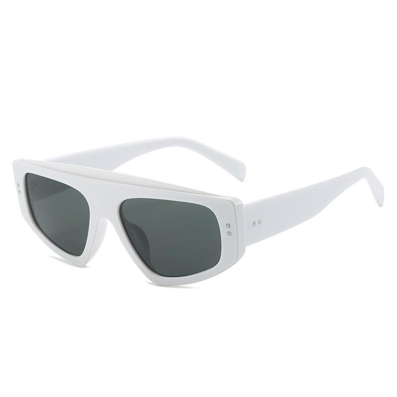 Women's oversized sunglasses in trendy animal print design Bowlift