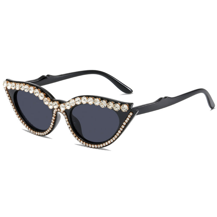 Women's extravagant cat-eye sunglasses with glamorous crystal embellishments Bowlift