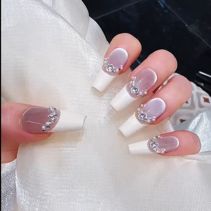 Elegant Nail Art Bowlift